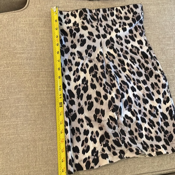 Victoria’s Secret low back bustier (34D) and shapewear (M) - Picture 10 of 13